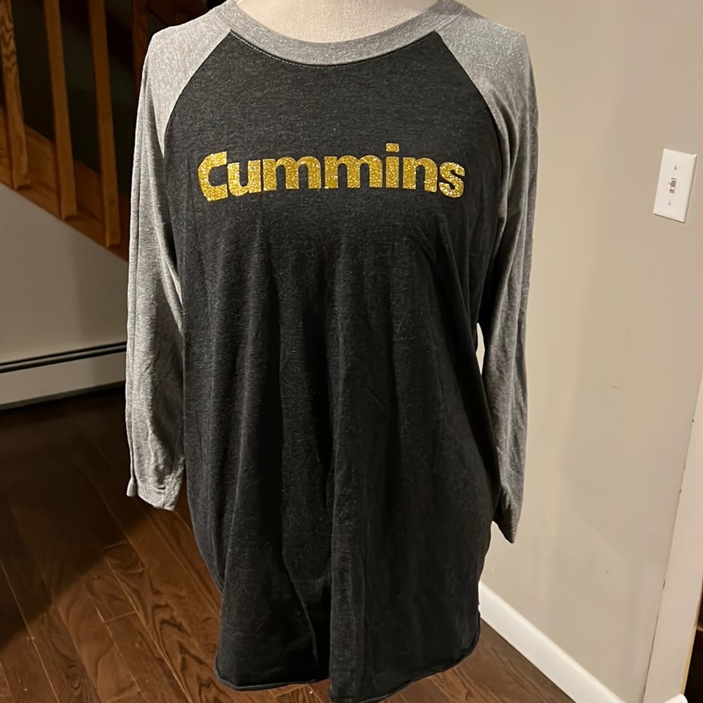Cummins top
